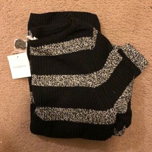 NWT Croft&Barrow Black&Grey Sweater